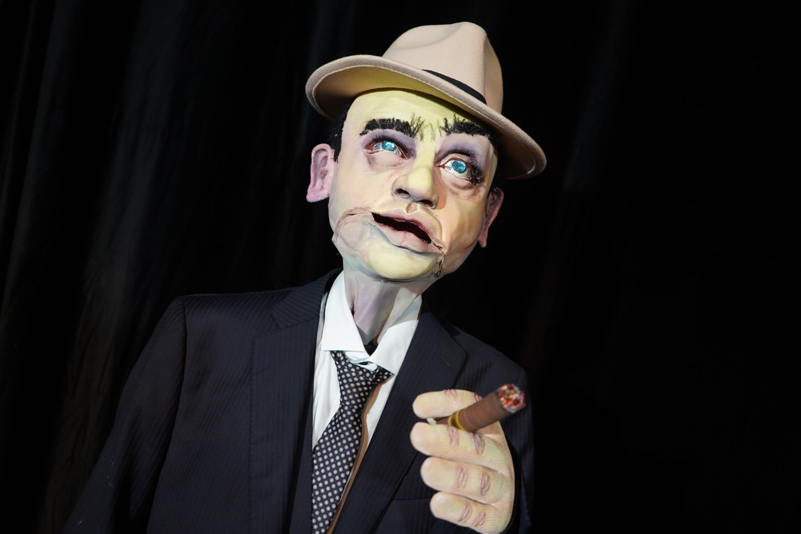 Die (fast) wahre Geschichte des Viktor Lustig 07_Schubert Theater (c) Julia Braunegger