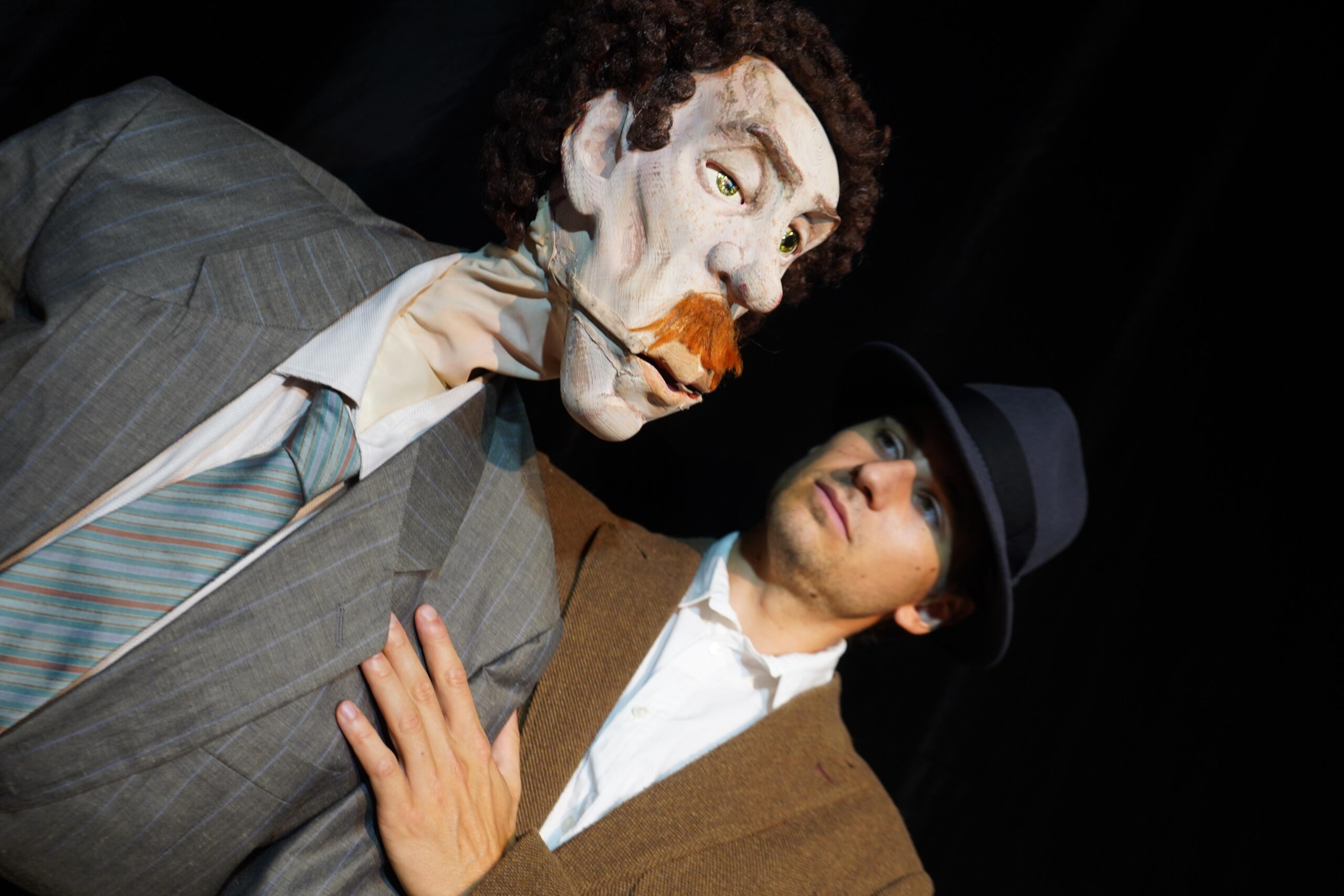 Die (fast) wahre Geschichte des Viktor Lustig 09_Schubert Theater (c) Julia Braunegger